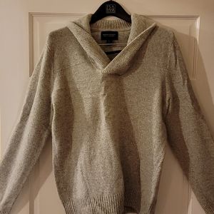Banana Republic 100% Cashmere Sweater